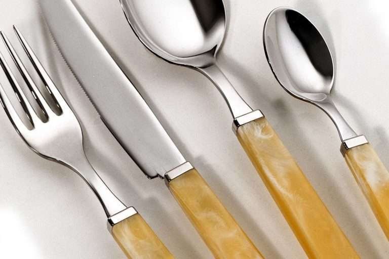Cuterly flatware 32 COVER_COLONNA_Modigliani