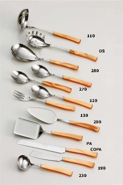 Cuterly flatware 28 via-veneto-portata-orange_1